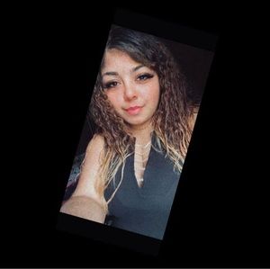 Meet your Posher, Noemi